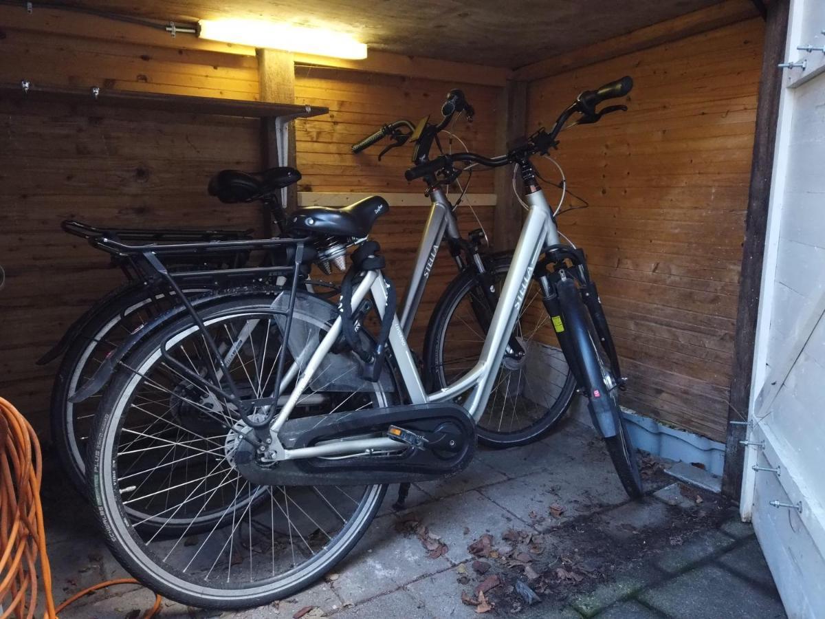 2-Room Apartment + 2 E-Bikes Alkmaar Eksteriør billede